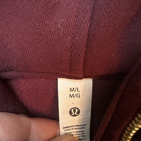 Lululemon like new scuba - Picture 2 of 4